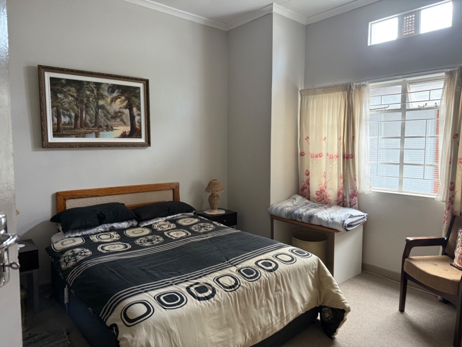 5 Bedroom Property for Sale in Ladismith Western Cape